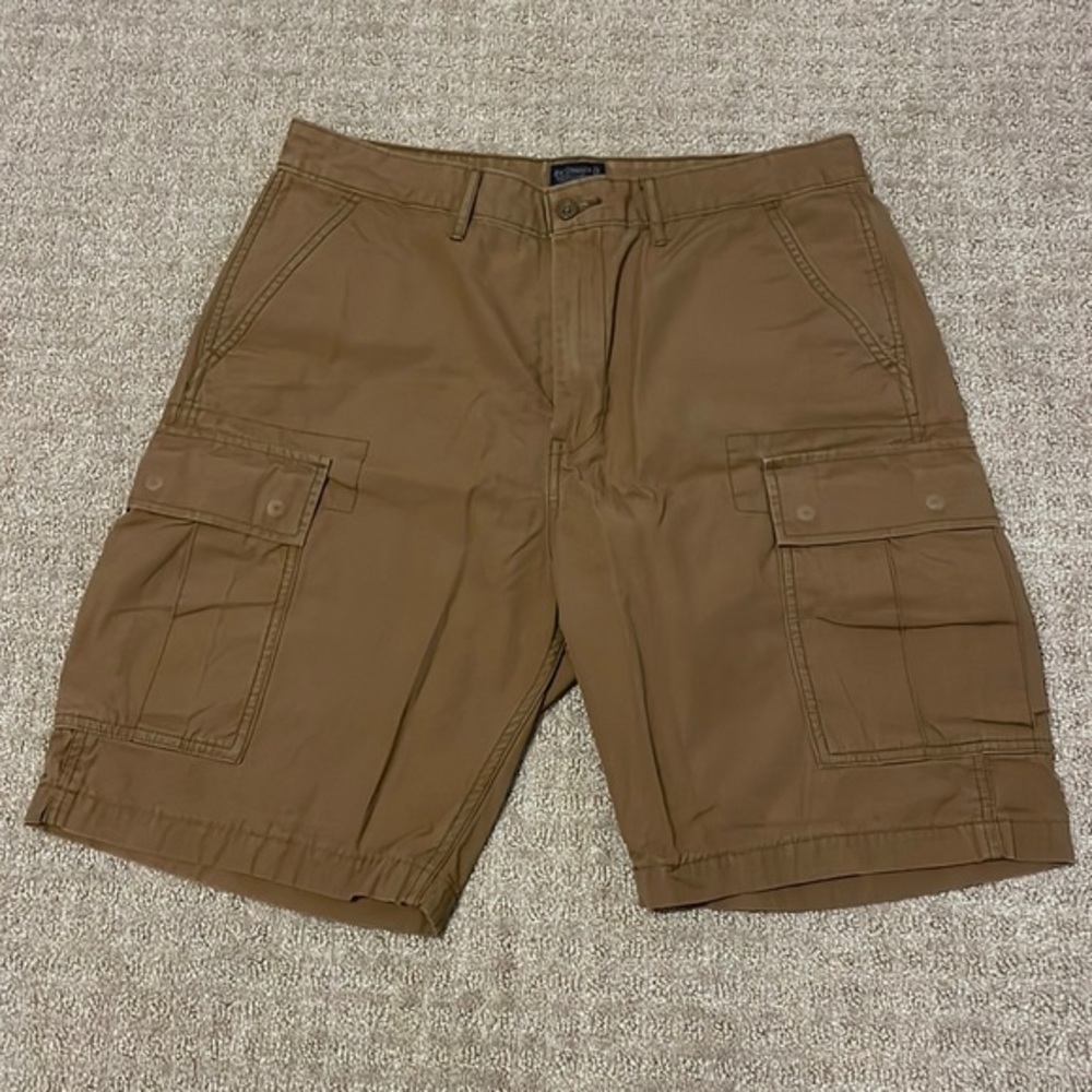 Levi Strauss & Co. Brown Khaki Cargo Style Shorts 34